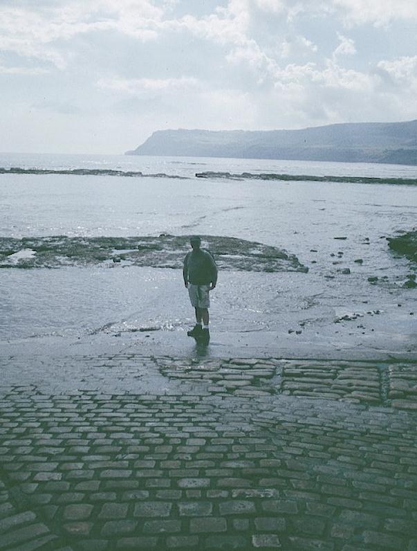 I get my toes into the North Sea at last.