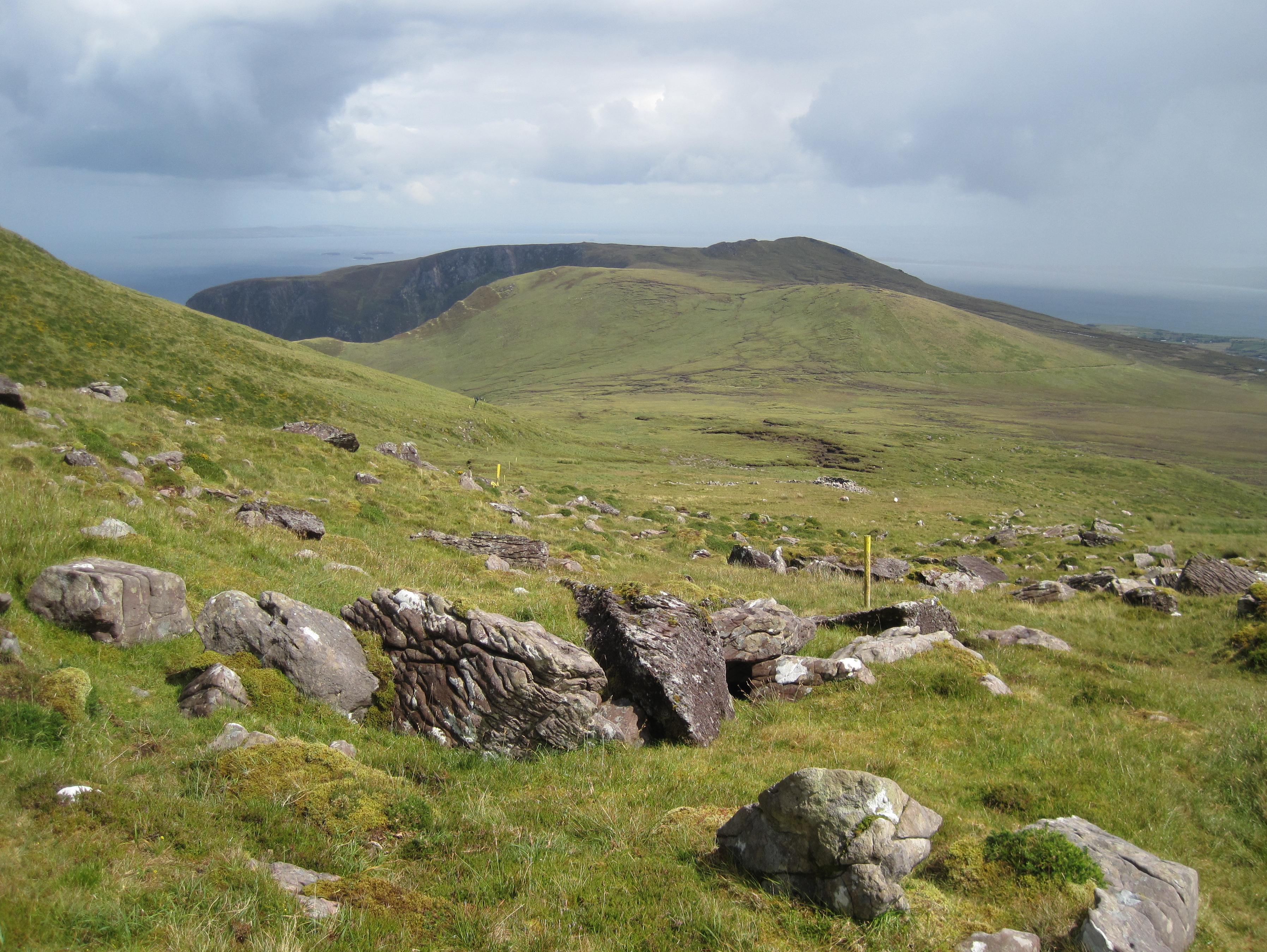 The difficult descent from the Brandon pass