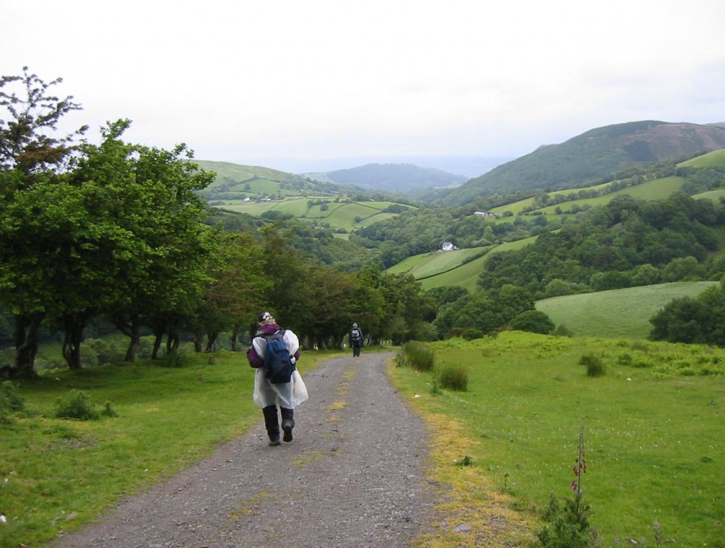 After crossing beneath a wind farm, the descent to Cwm