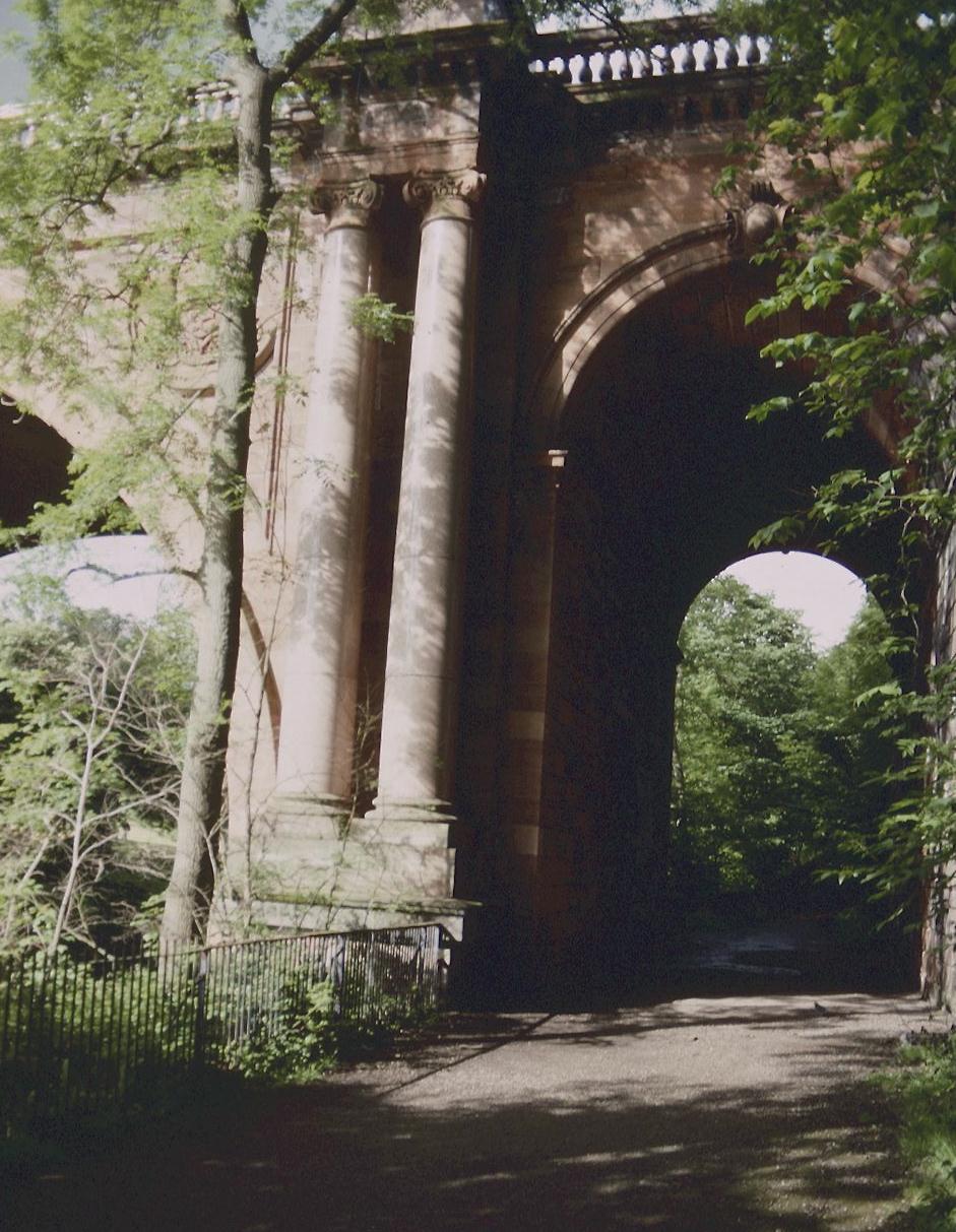 The Walkway goes beneath one of the many Kelvin bridges.