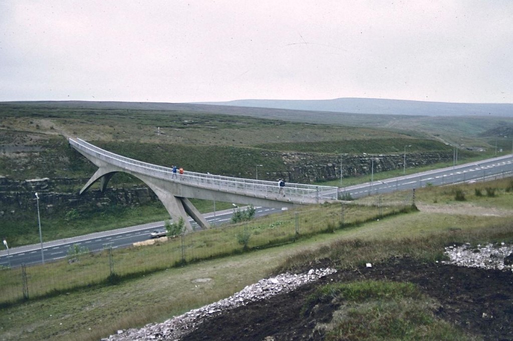 Crossing the M62 near Windy Hill