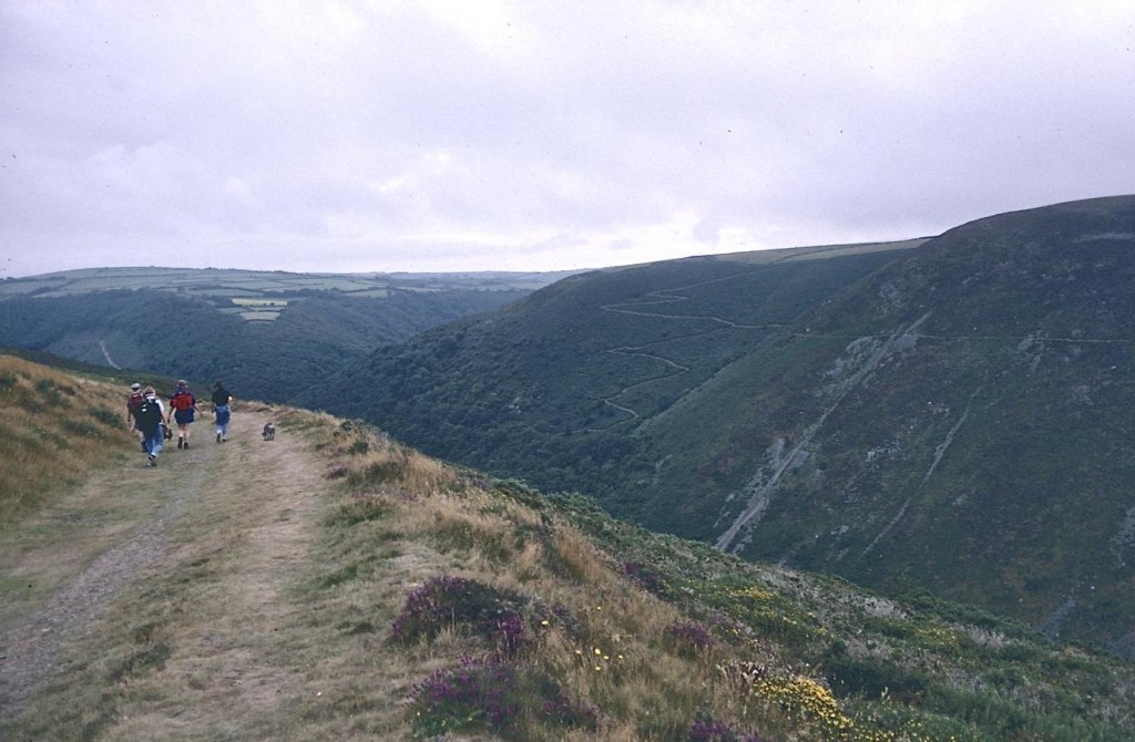 Heddon’s Cleave on the right, our party approaches Hunter’s Inn.