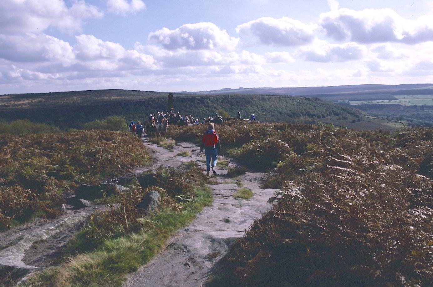 Approaching the Wellington Monument